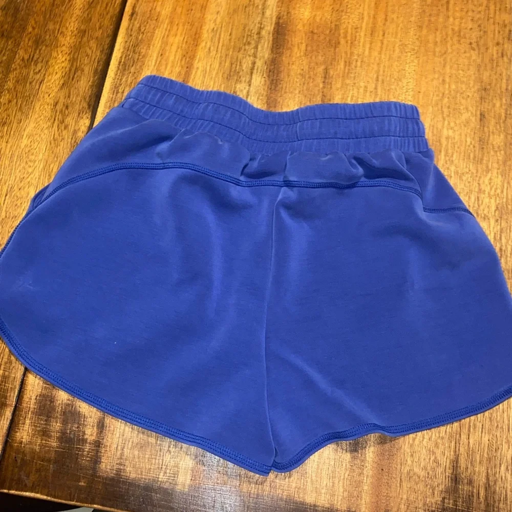 Altar’d State Shorts - Picture 3 of 4